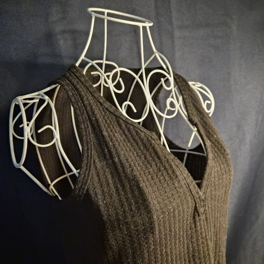 Black Ribbed Sleeveless Top